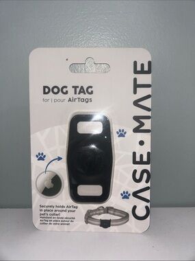 case-mate Black Silicone Dog Tag Holder for AirTag